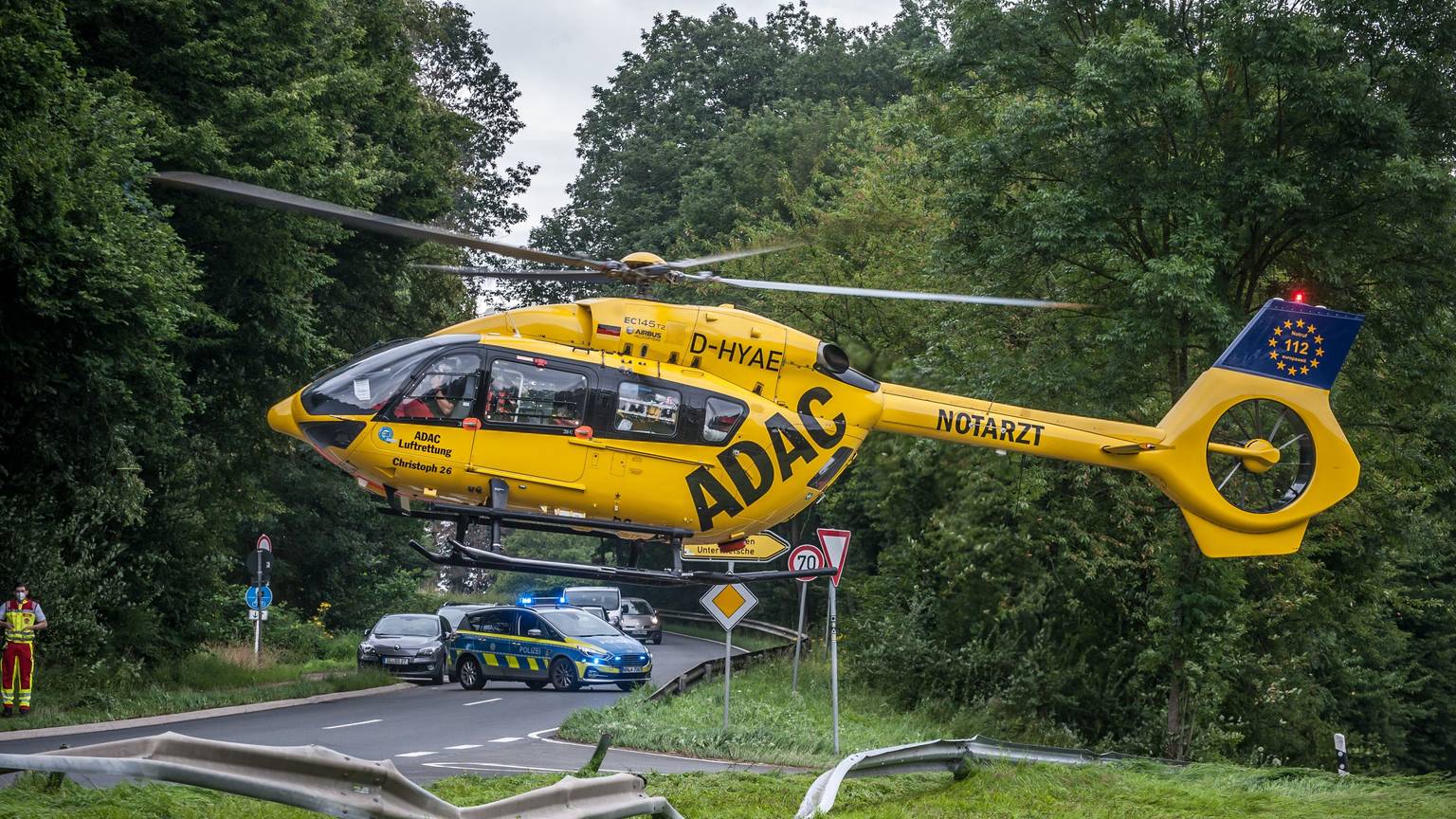 Bei schweren Unfällen kommen Rettungshubschrauber zum Einsatz. Das Klinikum soll einen Landeplatz bekommen, die Unterlagen werden jetzt offengelegt.