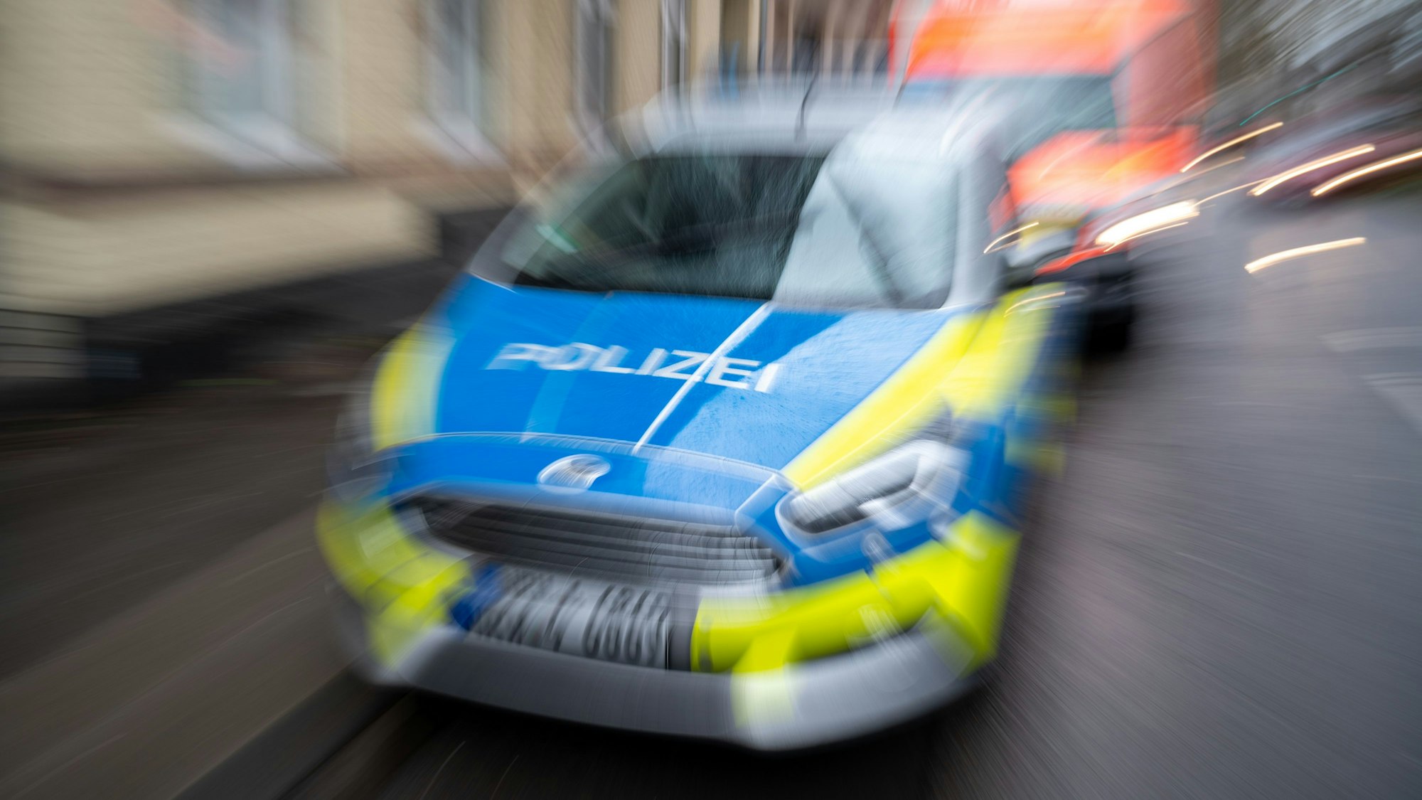 Ein 45-jähriger Mann wurde Samstag, 21. September an dessen Haustür niedergestochen. (Symbolfoto)