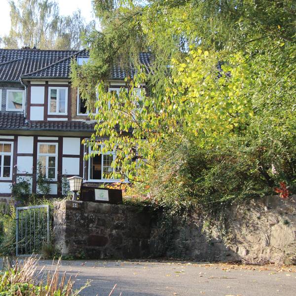 Dörentrup-Hillentrup (Kreis Lippe): Das Gebäude der alten Dorfschule von Dörentrup.