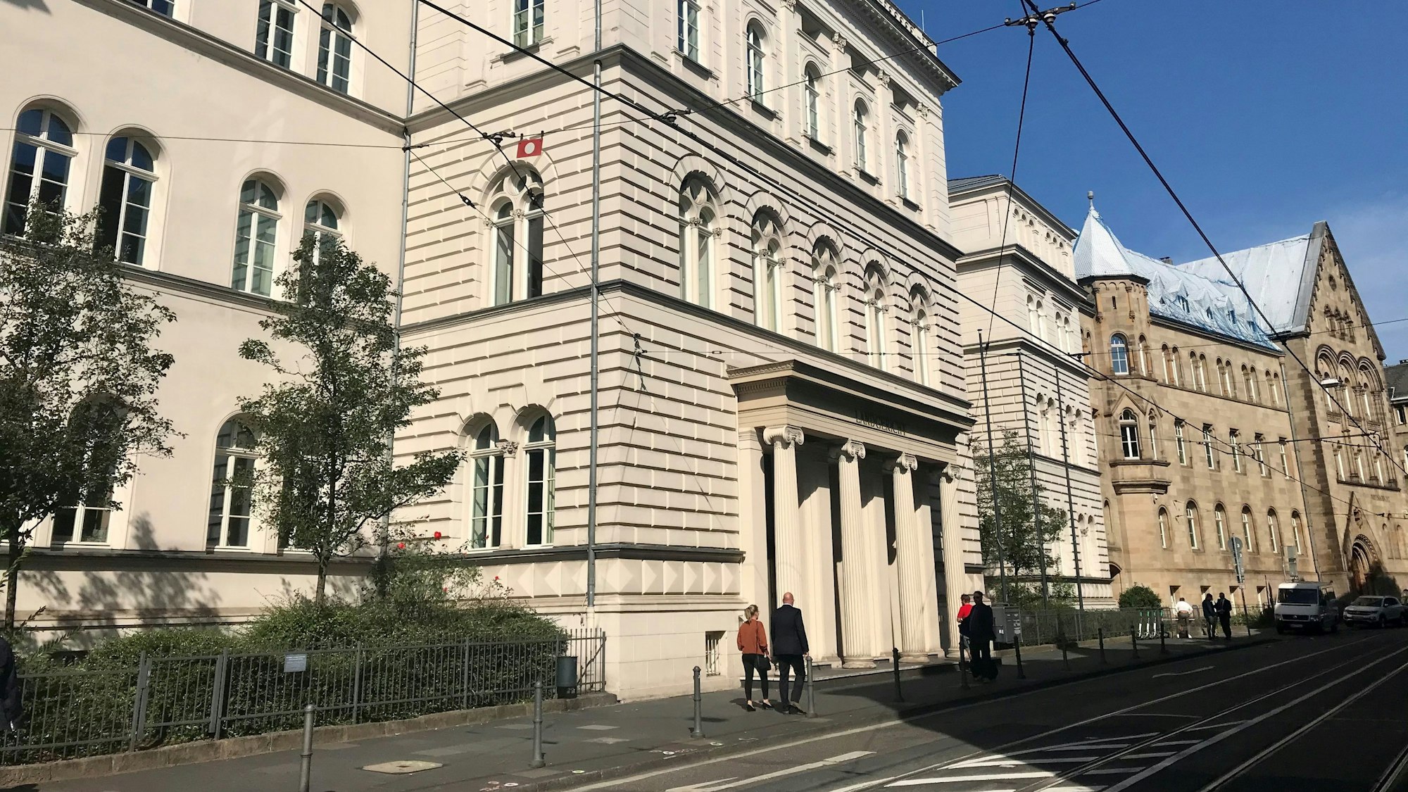 Eine Außenansicht des Bonner Landgerichts.