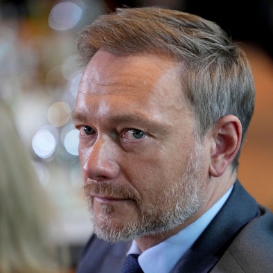 Bundesfinanzminister Christian Lindner in der Nahaufnahme.