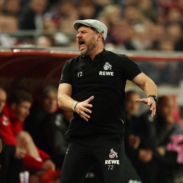 FC-Trainer Steffen Baumgart an der Seitenlinie