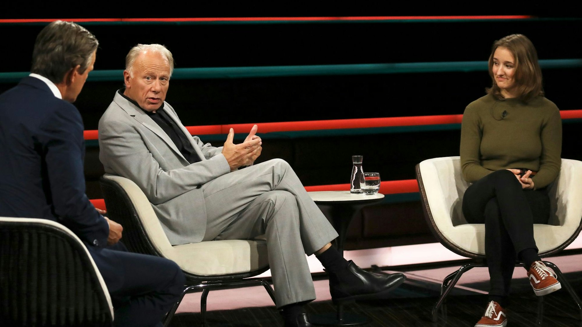 Moderator Markus Lanz, Grünen-Politiker Jürgen Trittin und Klima-Aktivistin Carla Rochel am 9. November 2022 im ZDF-Talk.