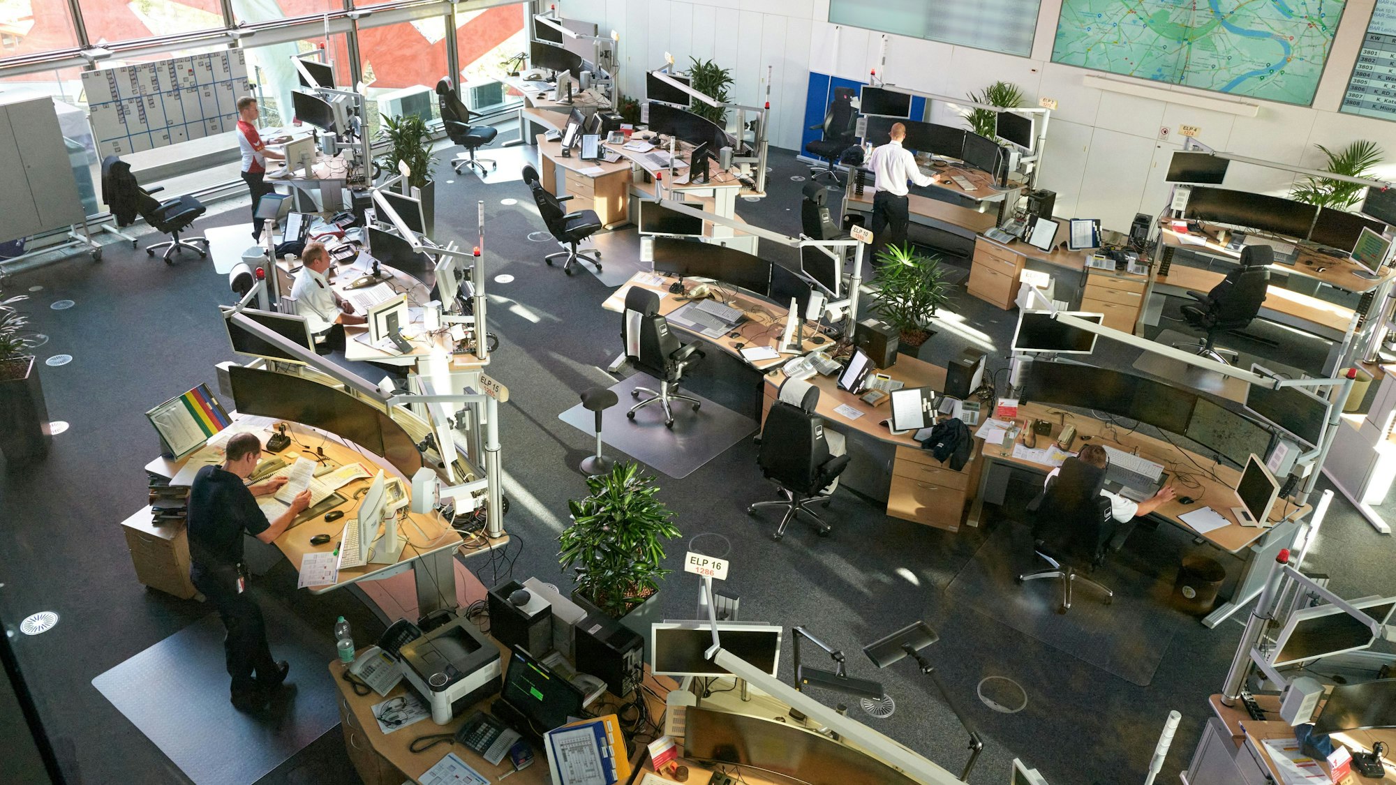 Die Leitstelle der Feuerwehr Köln am 11.11.