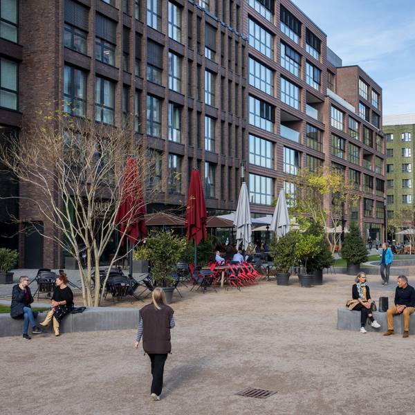 Blick auf den Schanzenplatz im I/D-Cologne in Köln-Mülheim.
