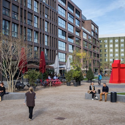 Blick auf den Schanzenplatz im I/D-Cologne in Köln-Mülheim.
