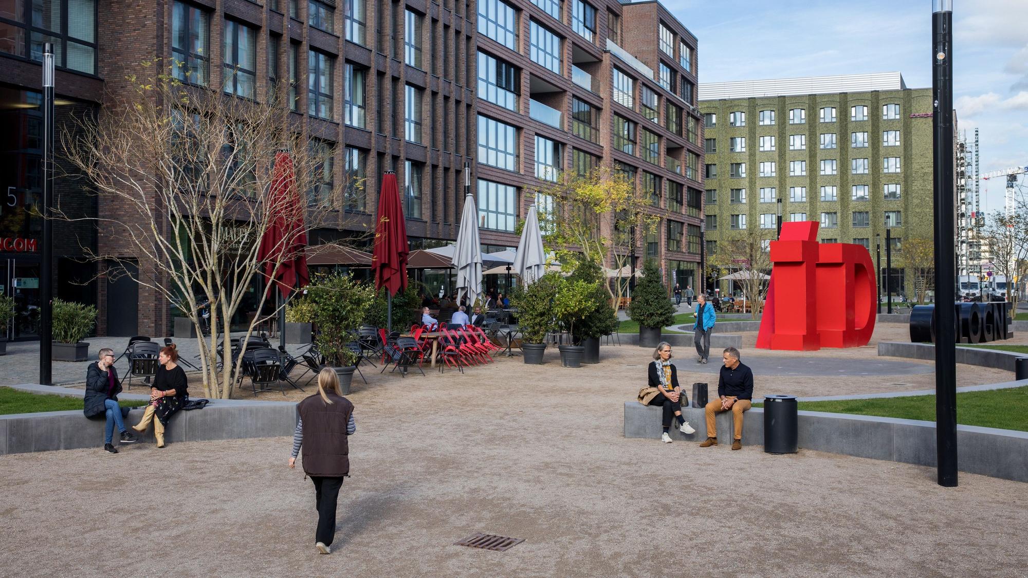Blick auf den Schanzenplatz im I/D-Cologne in Köln-Mülheim.