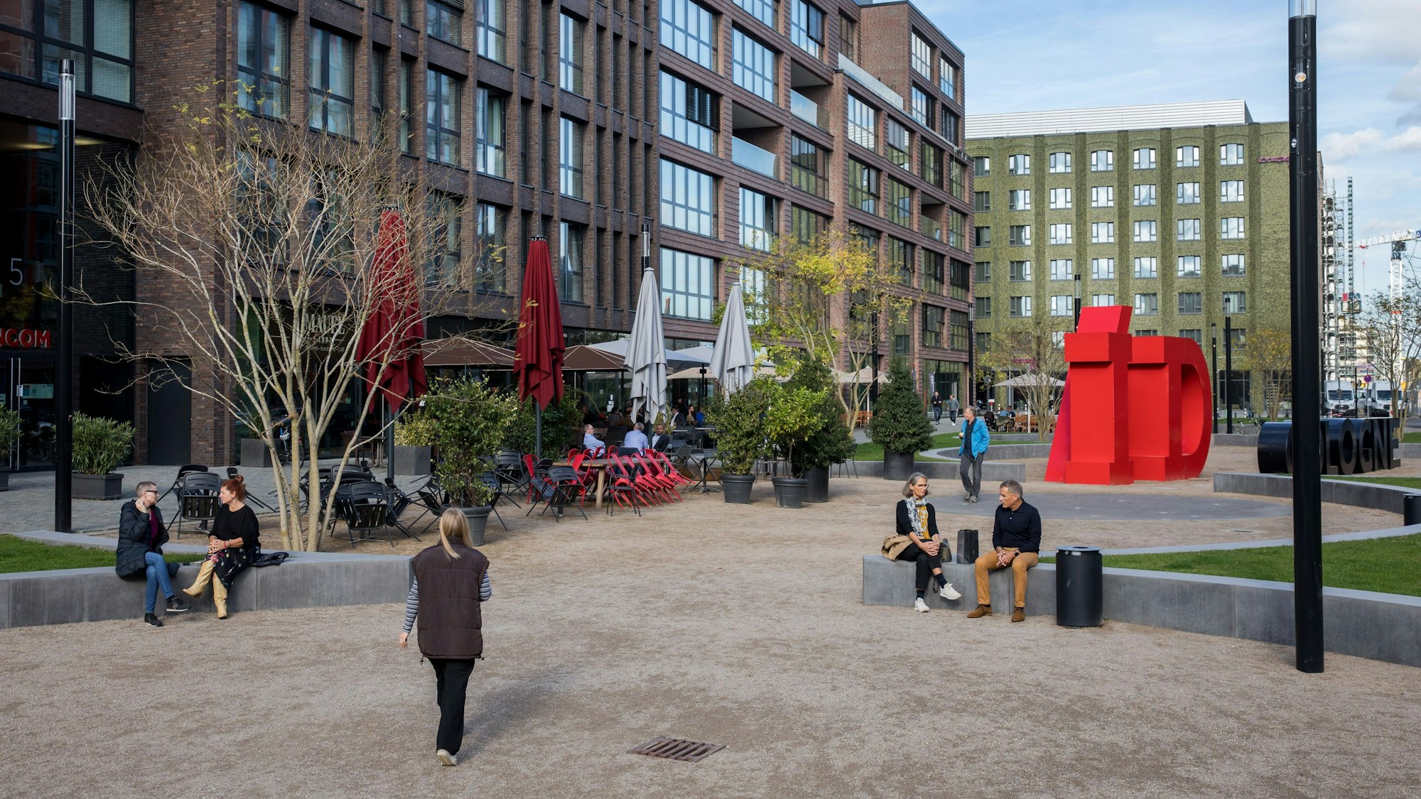 Blick auf den Schanzenplatz im I/D-Cologne in Köln-Mülheim.
