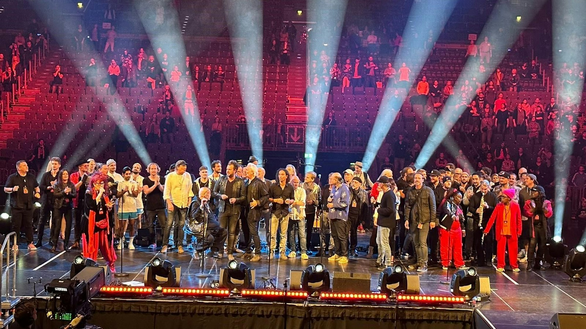 Arsch huh auf der Bühne beim Finale am 10.11. 2022.