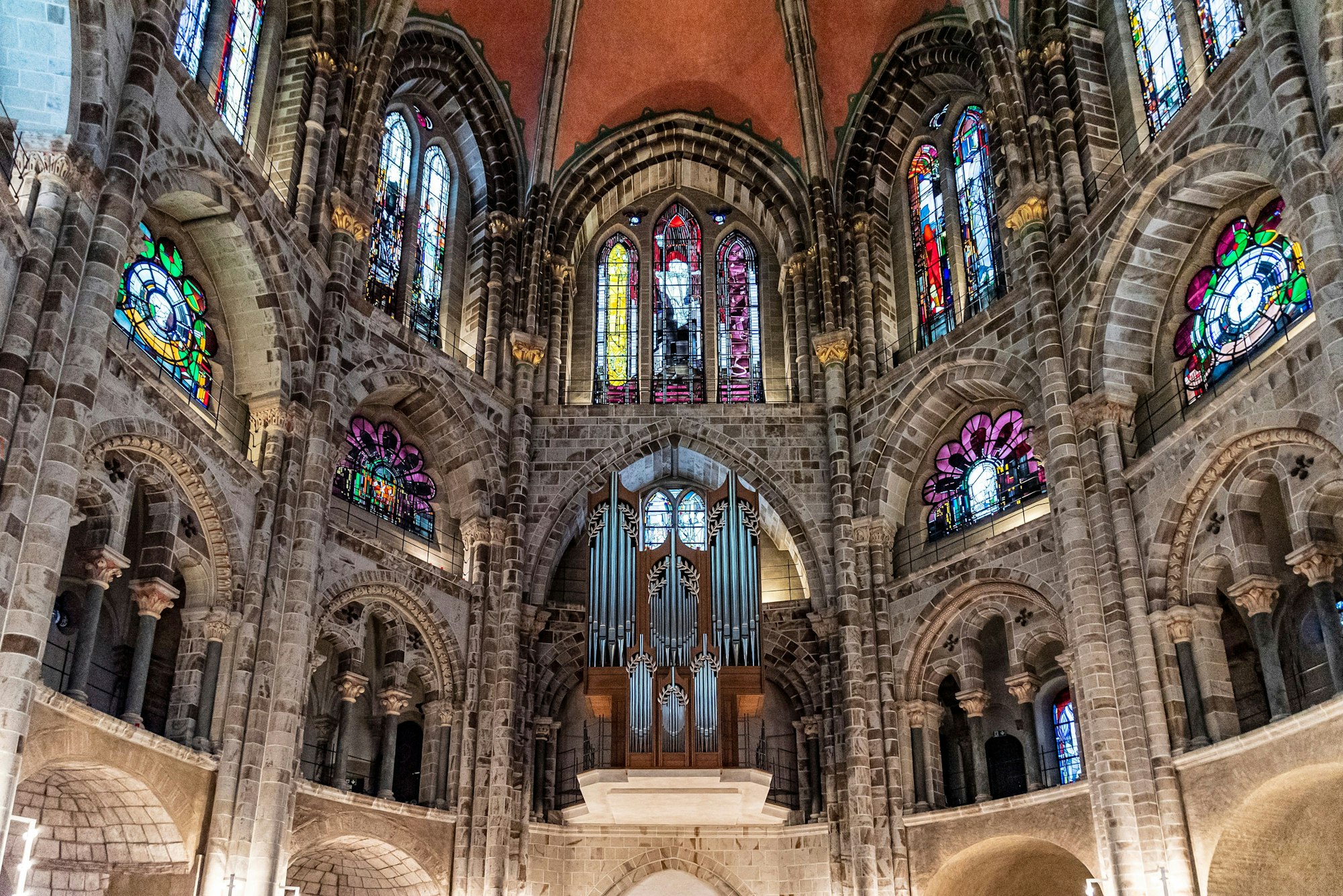 Innenaufnahme der Basilika St. Gereon in der Kölner Innenstadt.