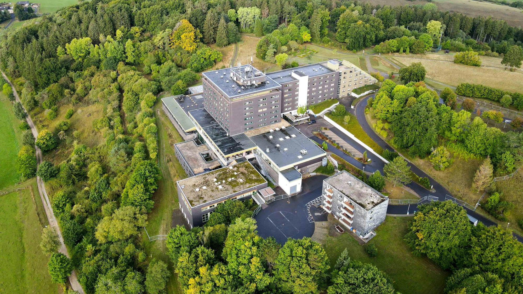 Die ehemalige Eifelhöhen-Klinik in Marmagen wurde aus der Luft fotografiert.