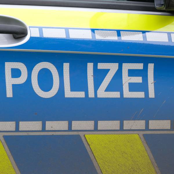 Symbolfoto Polizei, Polizeifahrzeug, Einsatzfahrzeug