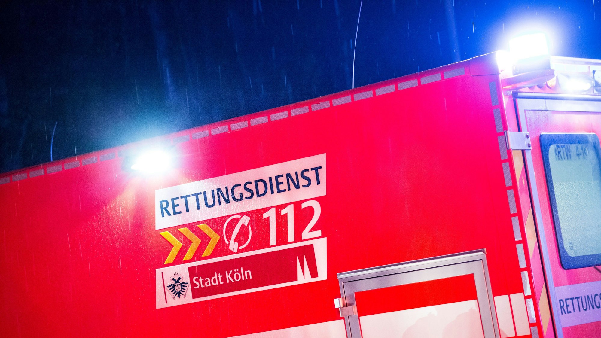 Ein Fahrzeug des Kölner Rettungsdienstes.