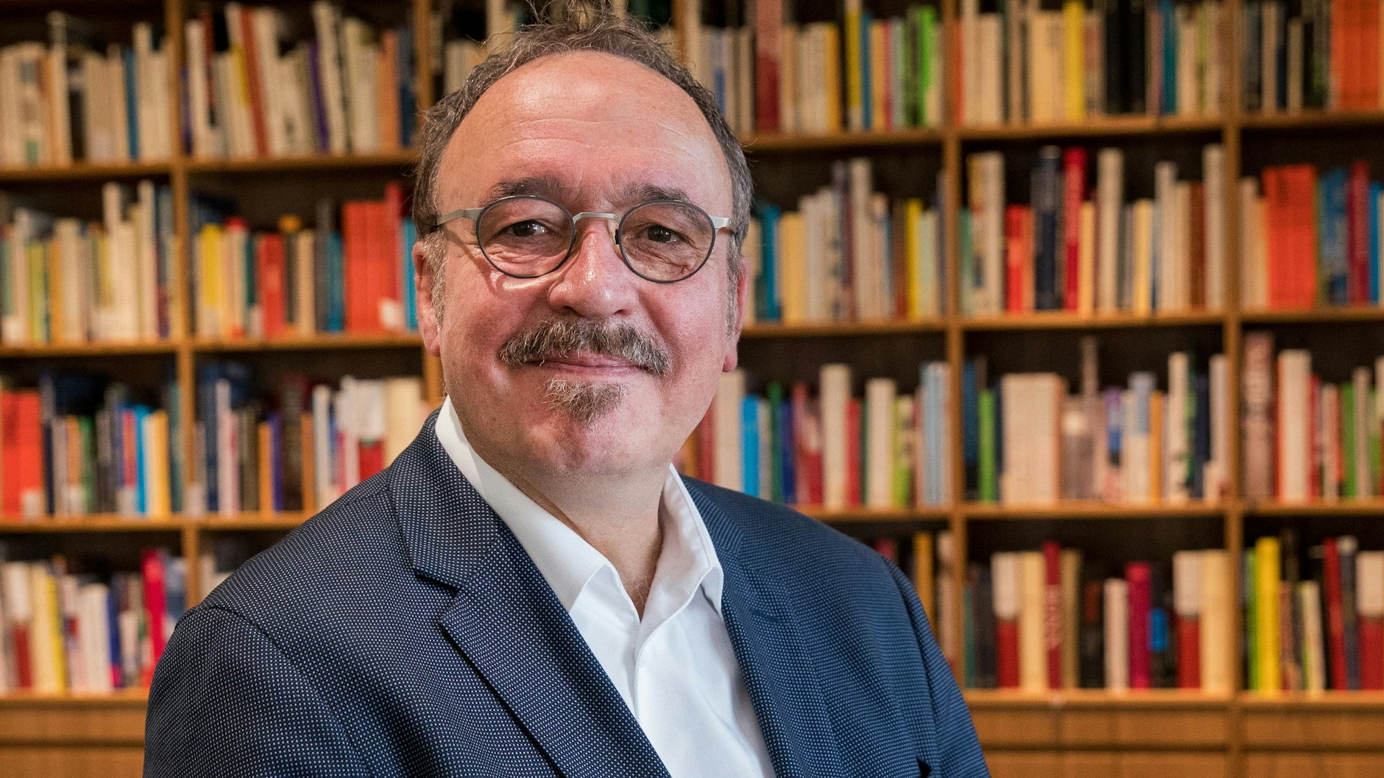 Das Bild zeigt den früheren Direktor des Stadtmuseums Mario Kramp.