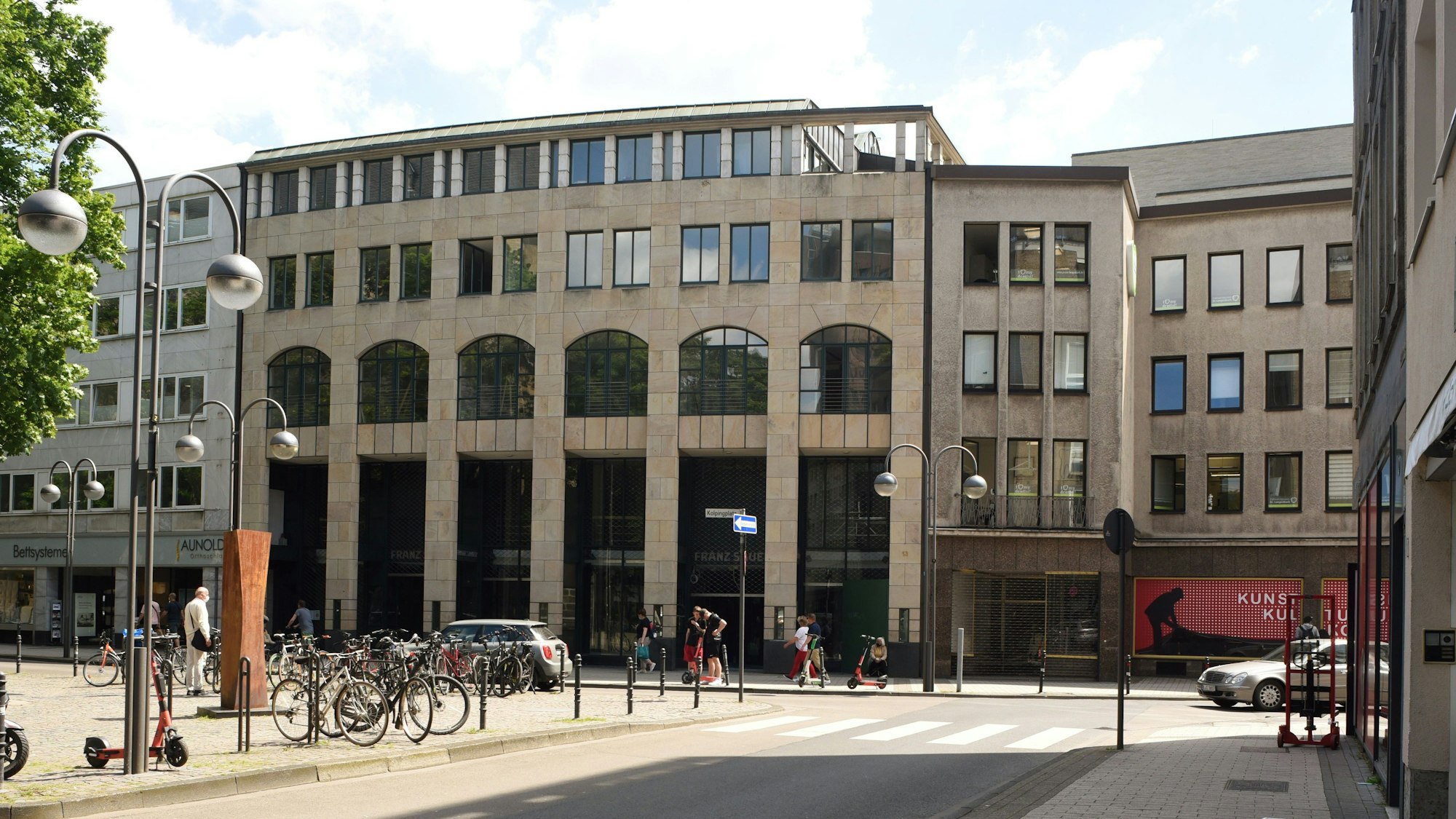 Im Herbst 2023 soll das Kölnische Stadtmuseum im früheren Modehaus Sauer in der Innenstadt eröffnen.