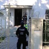 Die Polizei führte im Juni 2020 eine Razzia in der Ostheimer Villa durch.