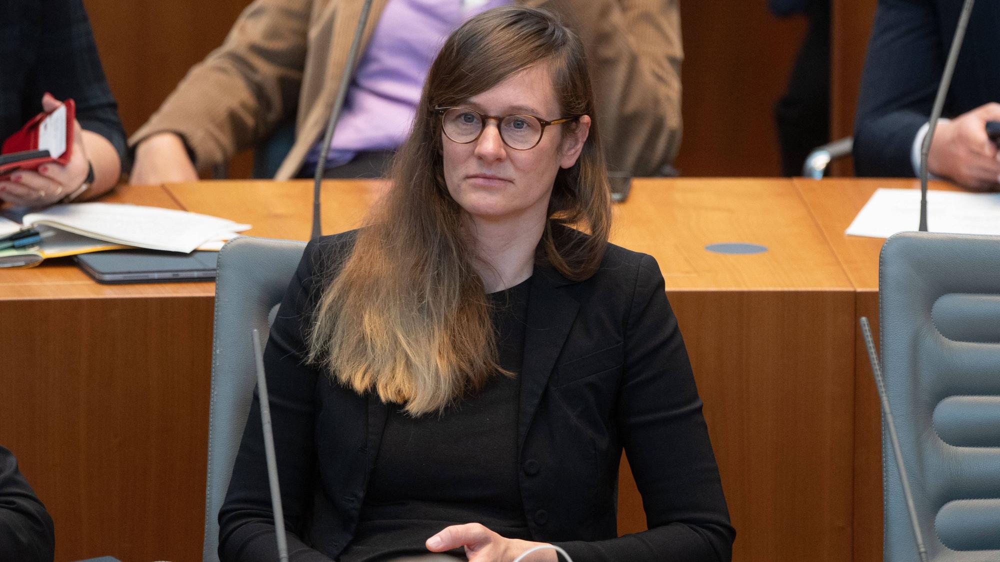Christina Kampmann, Innenexpertin der SPD, im Düsseldorfer Landtag.