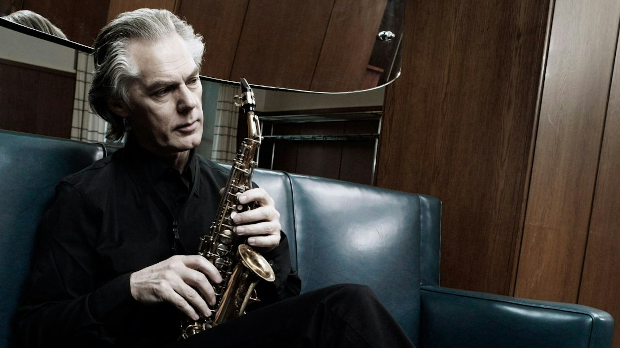 Der norwegische Jazz-Saxofonist Jan Garbarek gastiert am Samstag, 19. November, im Erholungshaus Leverkusen und gibt dort ein Konzert im Rahmen der Leverkusener Jazztage.
