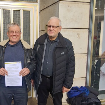 Die Initiatoren (v.l.) Reentje Streuter, Rainer Kippe und Jörg Frank präsentieren ihre Vorschläge zum Erbbaurecht.