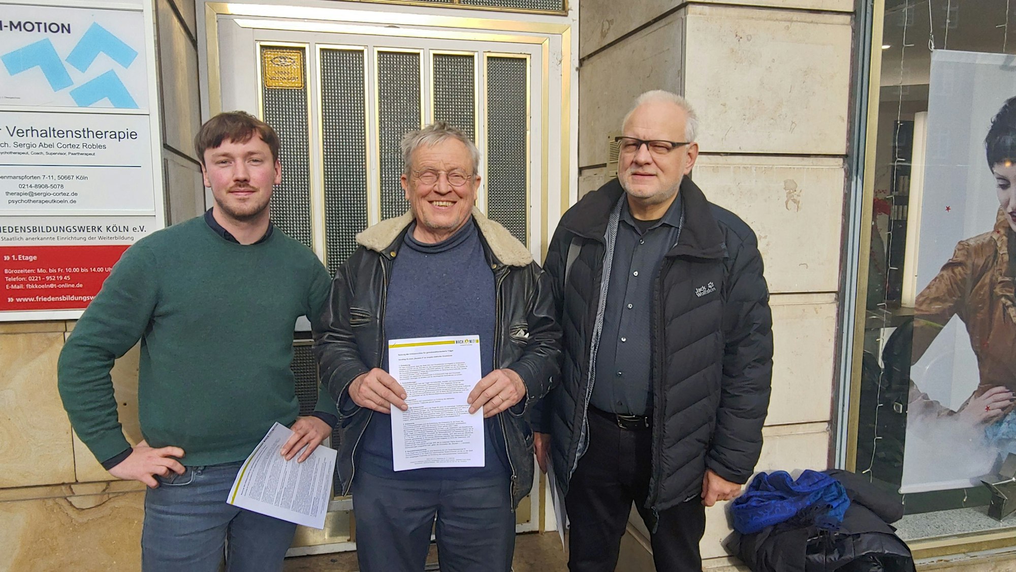 Die Initiatoren (v.l.) Reentje Streuter, Rainer Kippe und Jörg Frank präsentieren ihre Vorschläge zum Erbbaurecht.