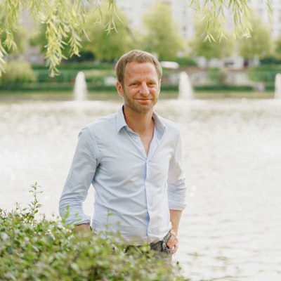 Ein Porträt des Journalisten Tillmann Prüfer