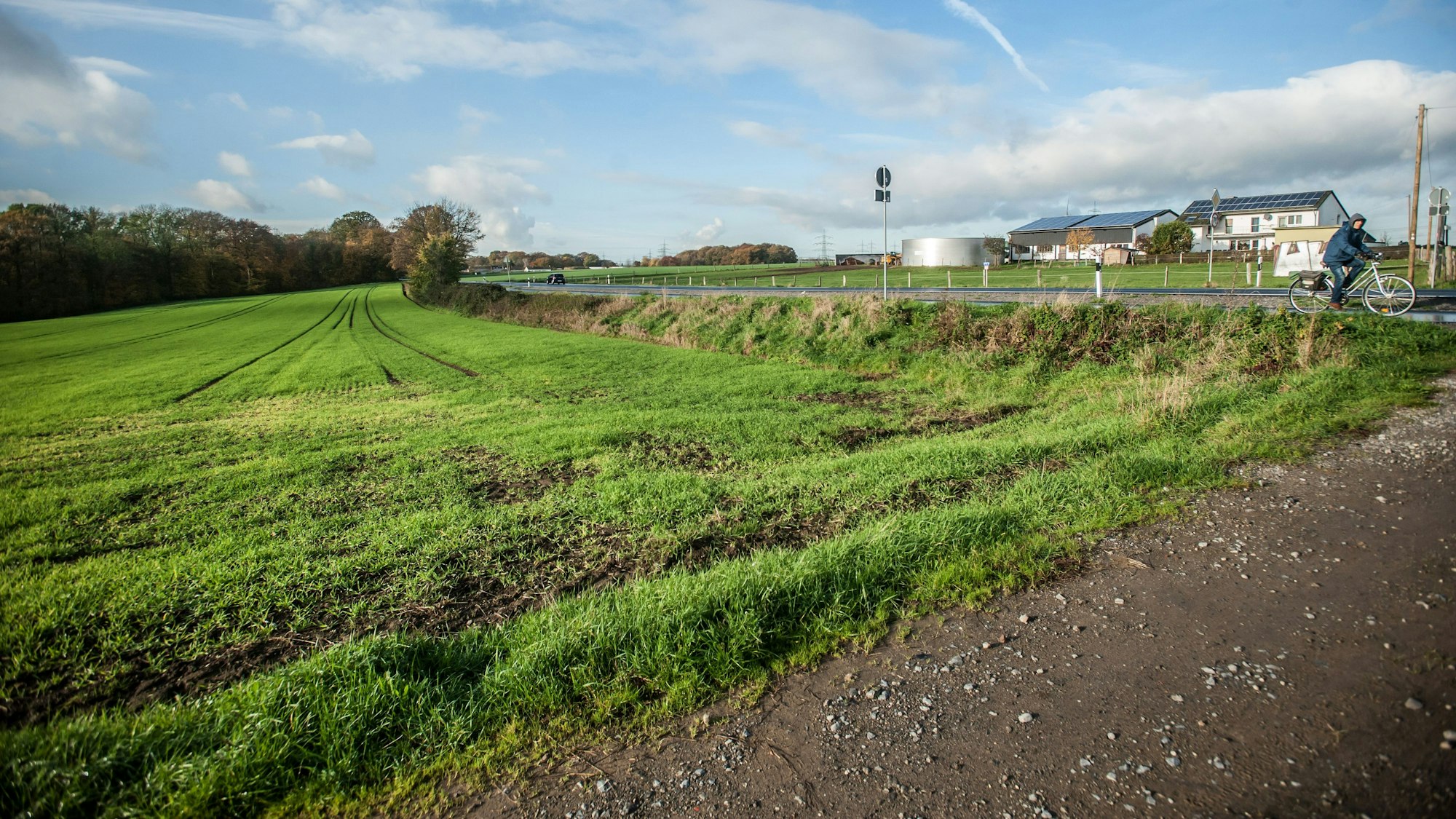 Feuerwache Nord: Landschaftsschutzgebiet auf den Heunen, Hauweg, Bauer Wilfried und Matthias Schlieper.