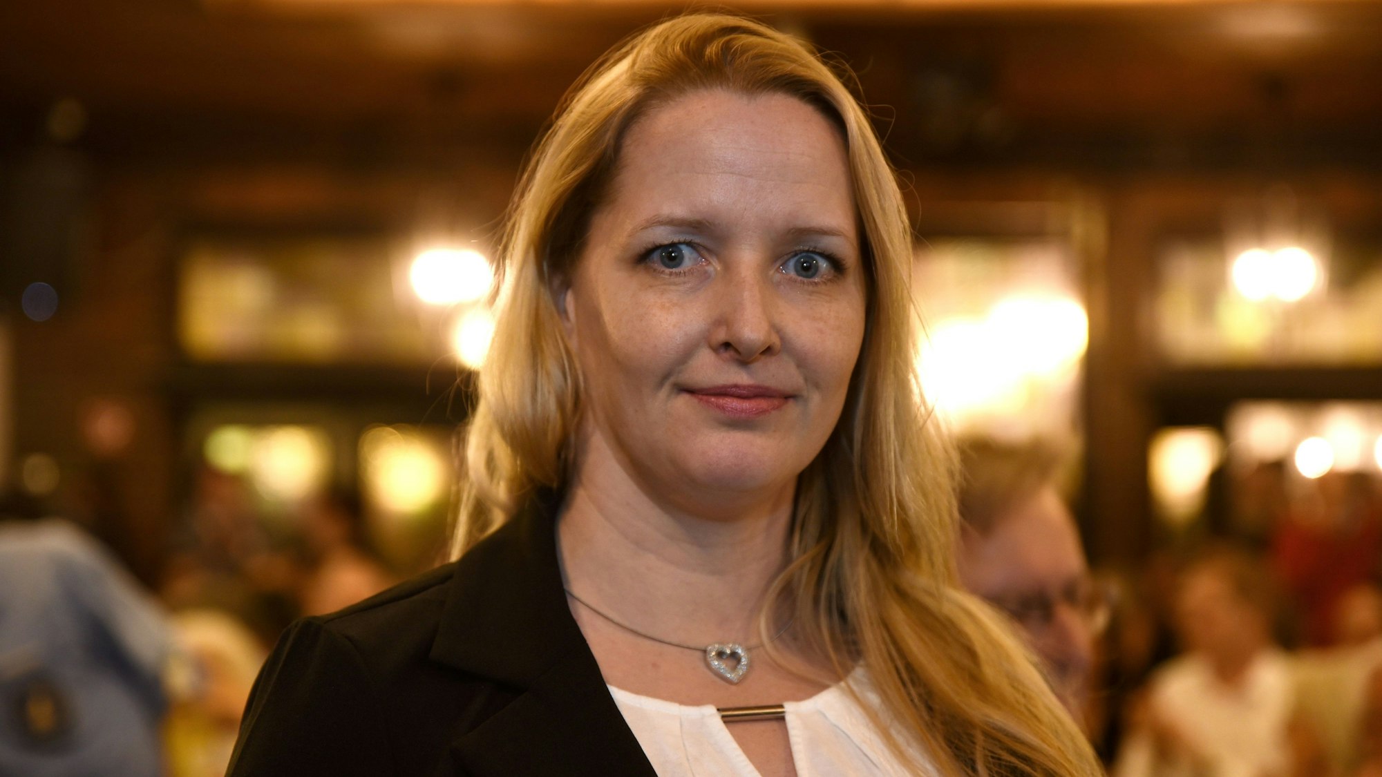 17.02.2020 Köln Veedelstreff Eigelstein im Kölschen Boor zur Verkehrsberuhigung auf dem Eigelstein Melanie Schwartz von der Malzmühle übernimmt den Kölschen Boor
Foto: Csaba Peter Rakoczy