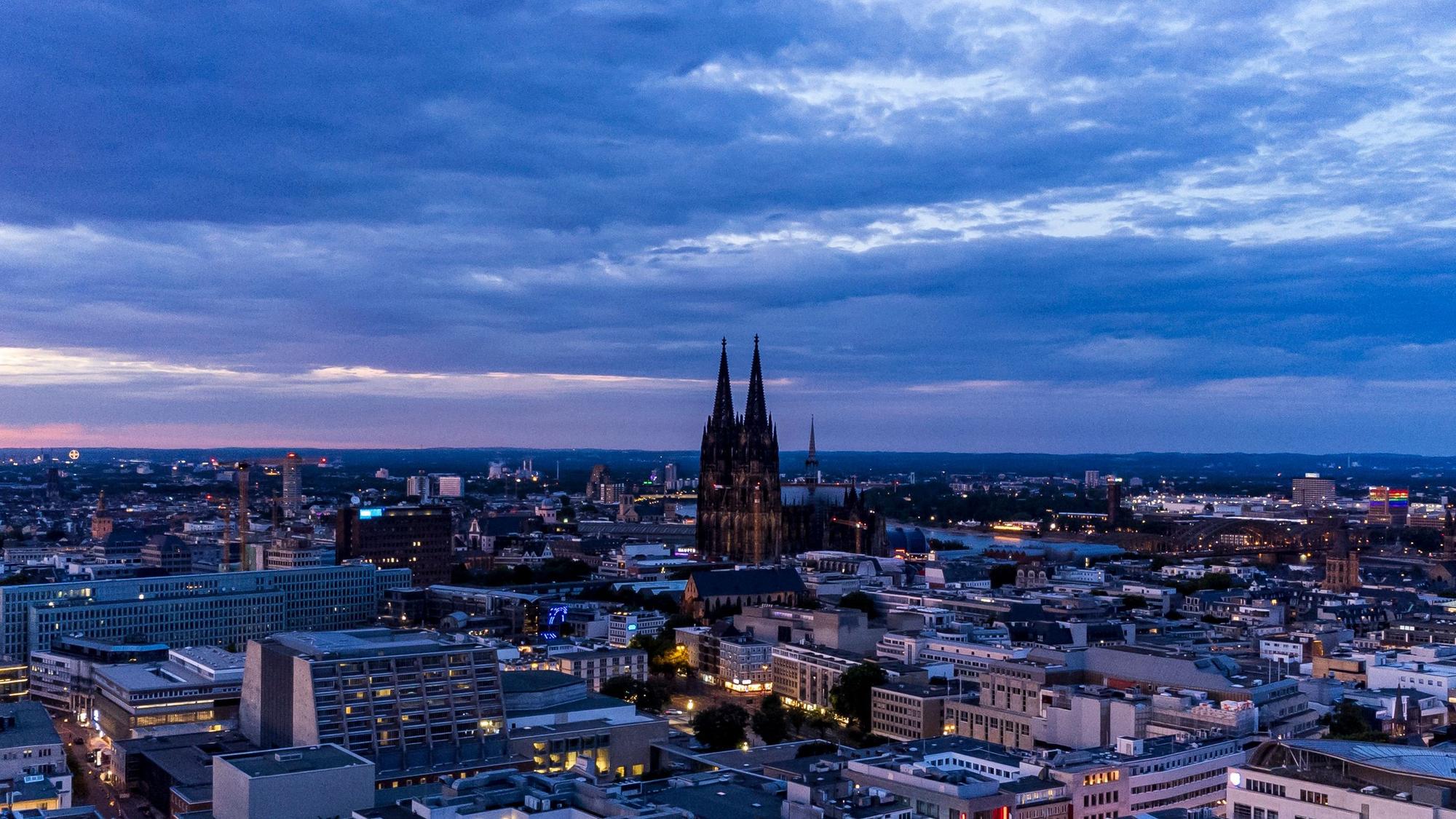 Um den Dom sollte ein Kulturprogramm während der EM stattfinden. Das entfällt nun.