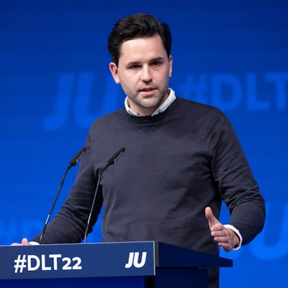 Johannes Winkel, Bundesvorsitzender der Jungen Union (JU), kritisiert seinen Parteikollegen, den schleswig-holsteinischen Ministerpräsidenten Daniel Günther.