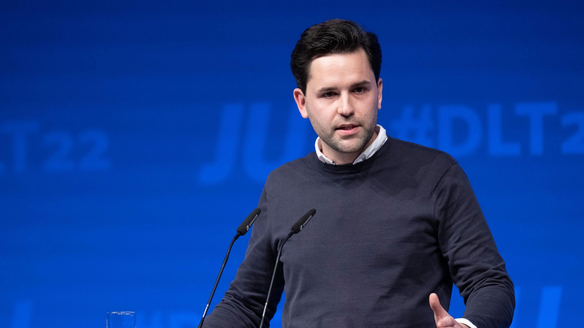 Johannes Winkel, Bundesvorsitzender der Jungen Union (JU), kritisiert seinen Parteikollegen, den schleswig-holsteinischen Ministerpräsidenten Daniel Günther.