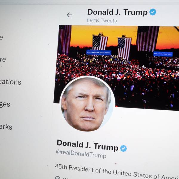 Das Bild zeigt den Account des ehemaligen US-Präsidenten Trump auf Twitter. Twitter hat den seit Anfang 2021 gesperrten Account des früheren US-Präsidenten Donald Trump anschließend wieder freigeschaltet.