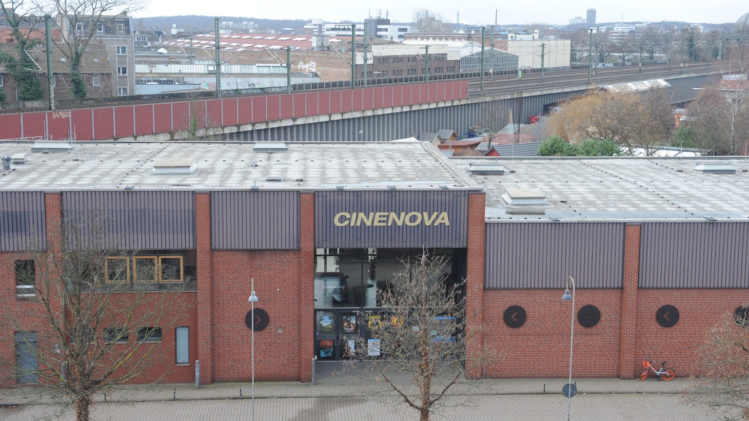 Das Kino Cinenova in Köln-Ehrenfeld von außen.