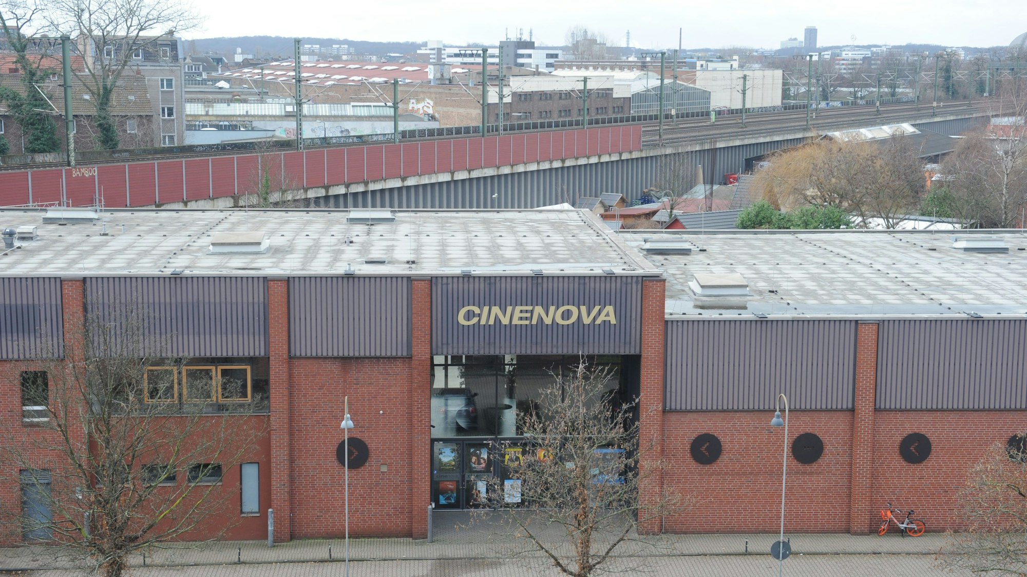 Das Kino Cinenova in Köln-Ehrenfeld von außen.