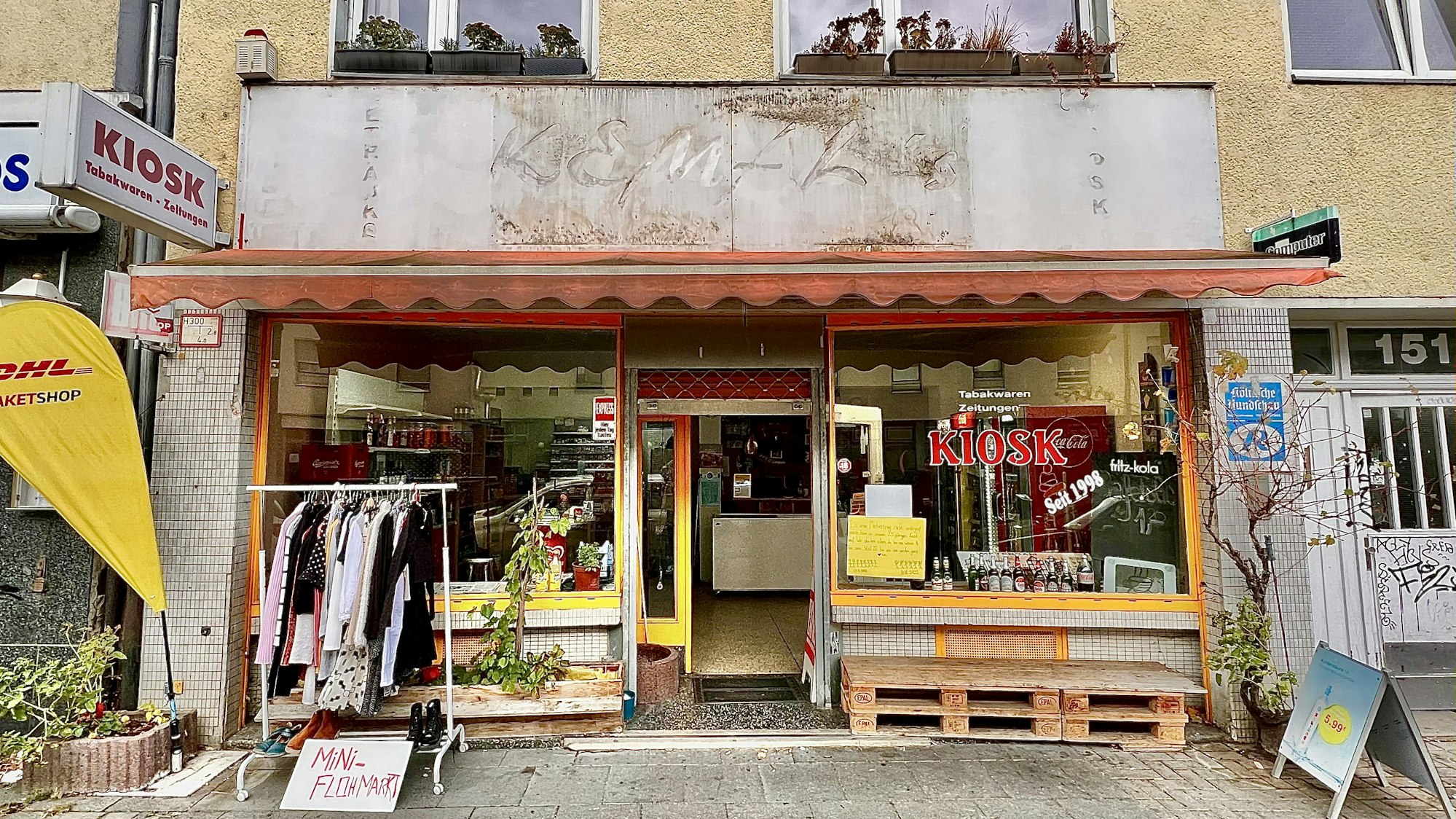 Der Eingang von Kemals Kiosk an der Liebigstraße.