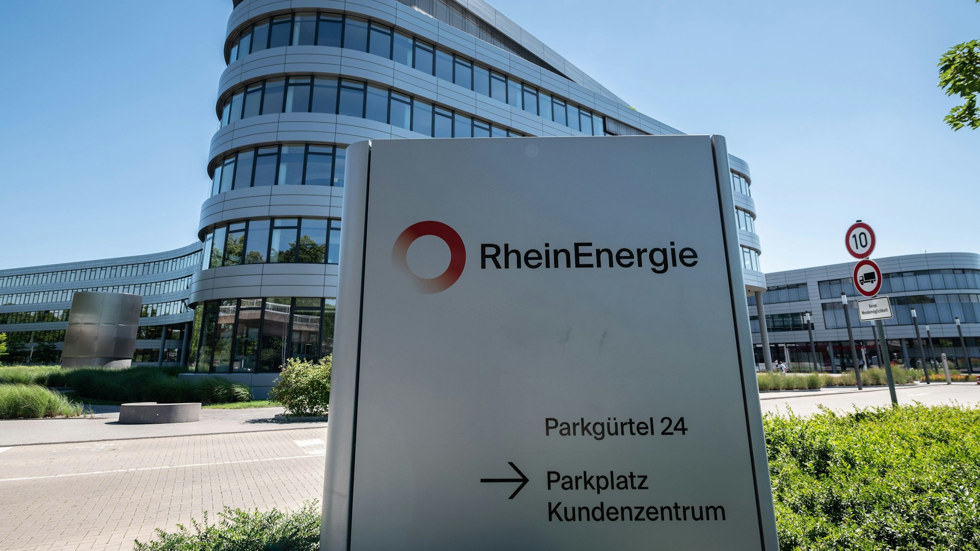 Gebäude der RheinEnergie, Parkgürtel Köln 26.06.2020 Foto: Uwe Weiser