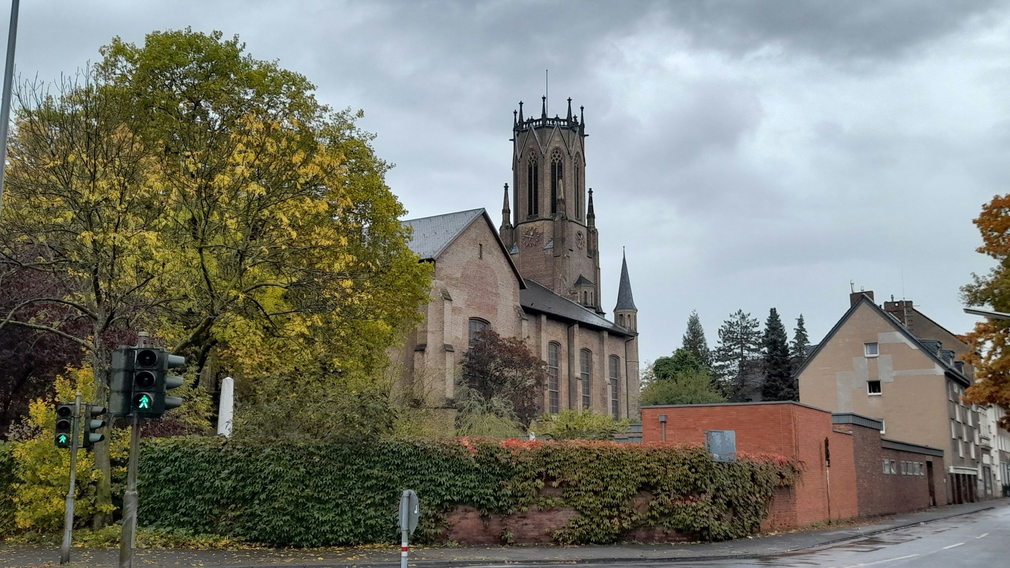 Katholische Kirche Herz Jesu von außen