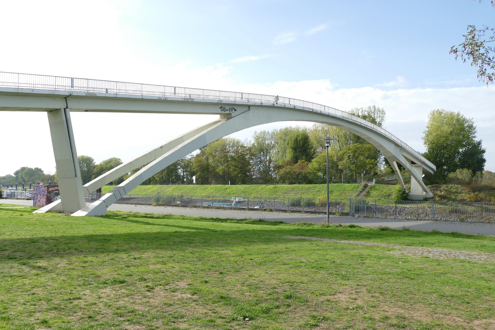 Katzenbuckel-Brücke