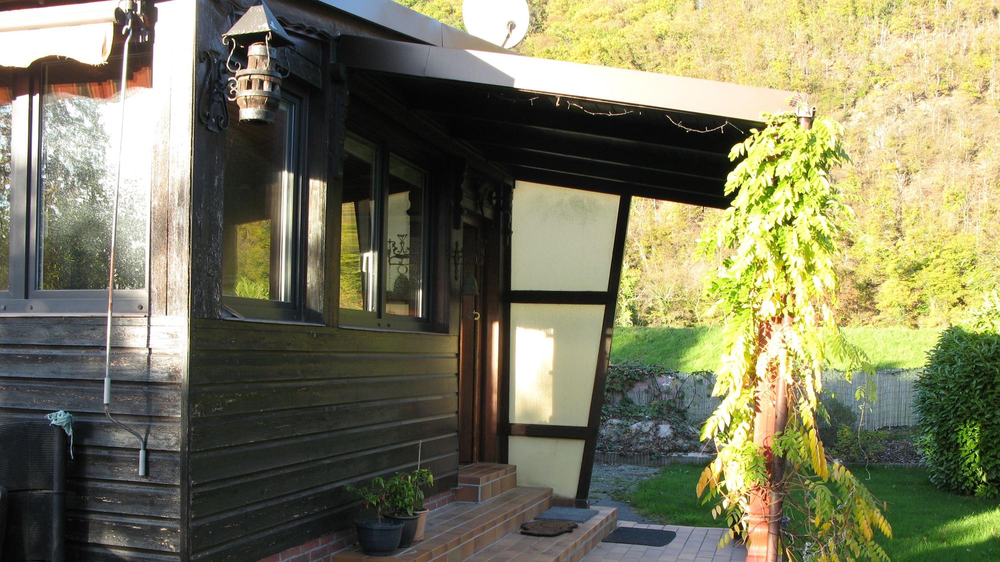 Das Bild zeigt einen Bungalow im Wochenendhausgebiet Bülgenauel.