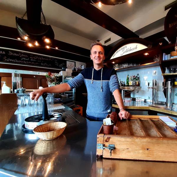 Andreas Berndt, Betreiber des Brauhaus in Schlebusch an der Saarstraße, zeigt bei sich keine Spiele der Fußball-Weltmeisterschaft (WM) in Katar.