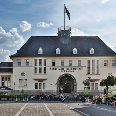 Außenansicht des Neptunbades in Köln-Ehrenfeld