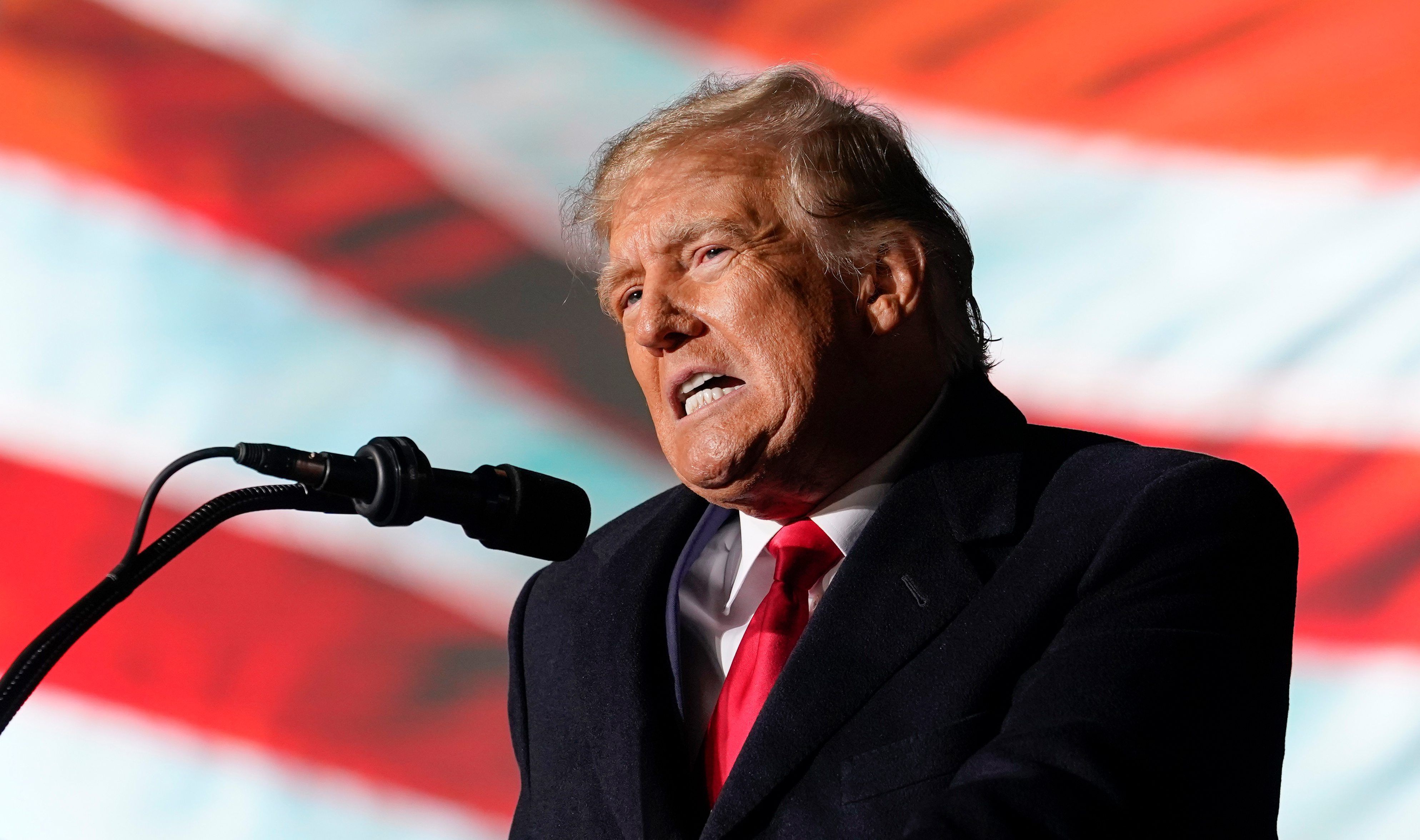 Donald Trump, ehemaliger Präsident der USA, spricht bei einer Wahlkampfveranstaltung.