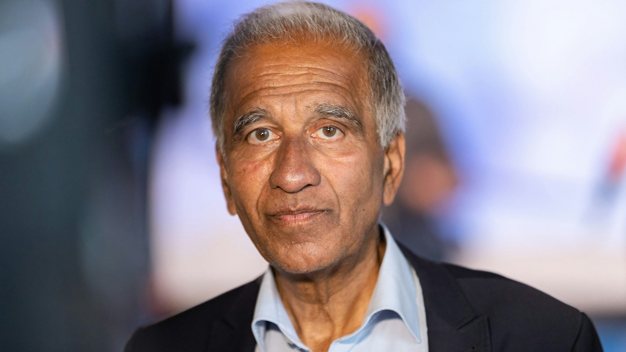 Mojib Latif, Klimaforscher und Meteorologe, geht davon aus, dass der Rhein bei Hitzewellen austrocknen könnte.