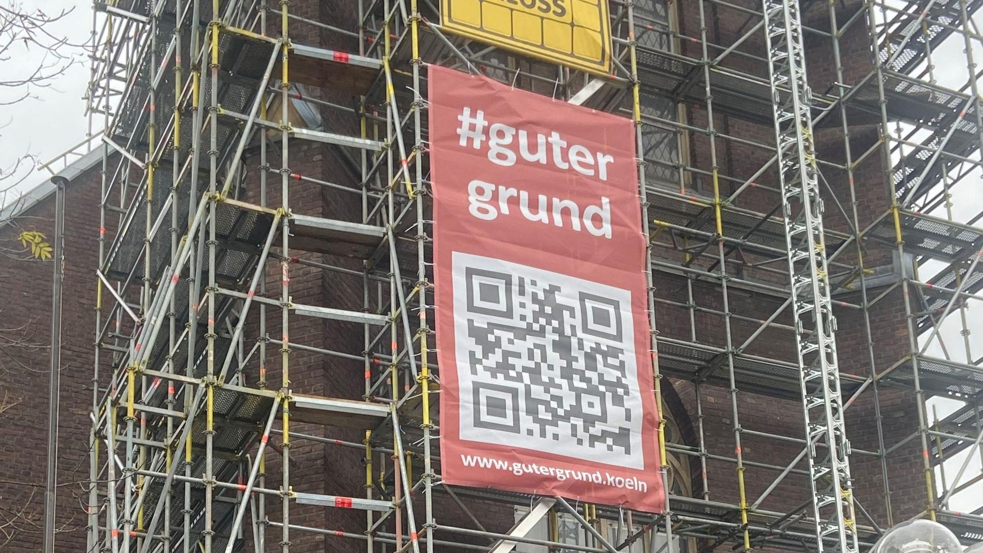 Das Banner mit der Aufschrift #gutergrund und dem QR-Code.