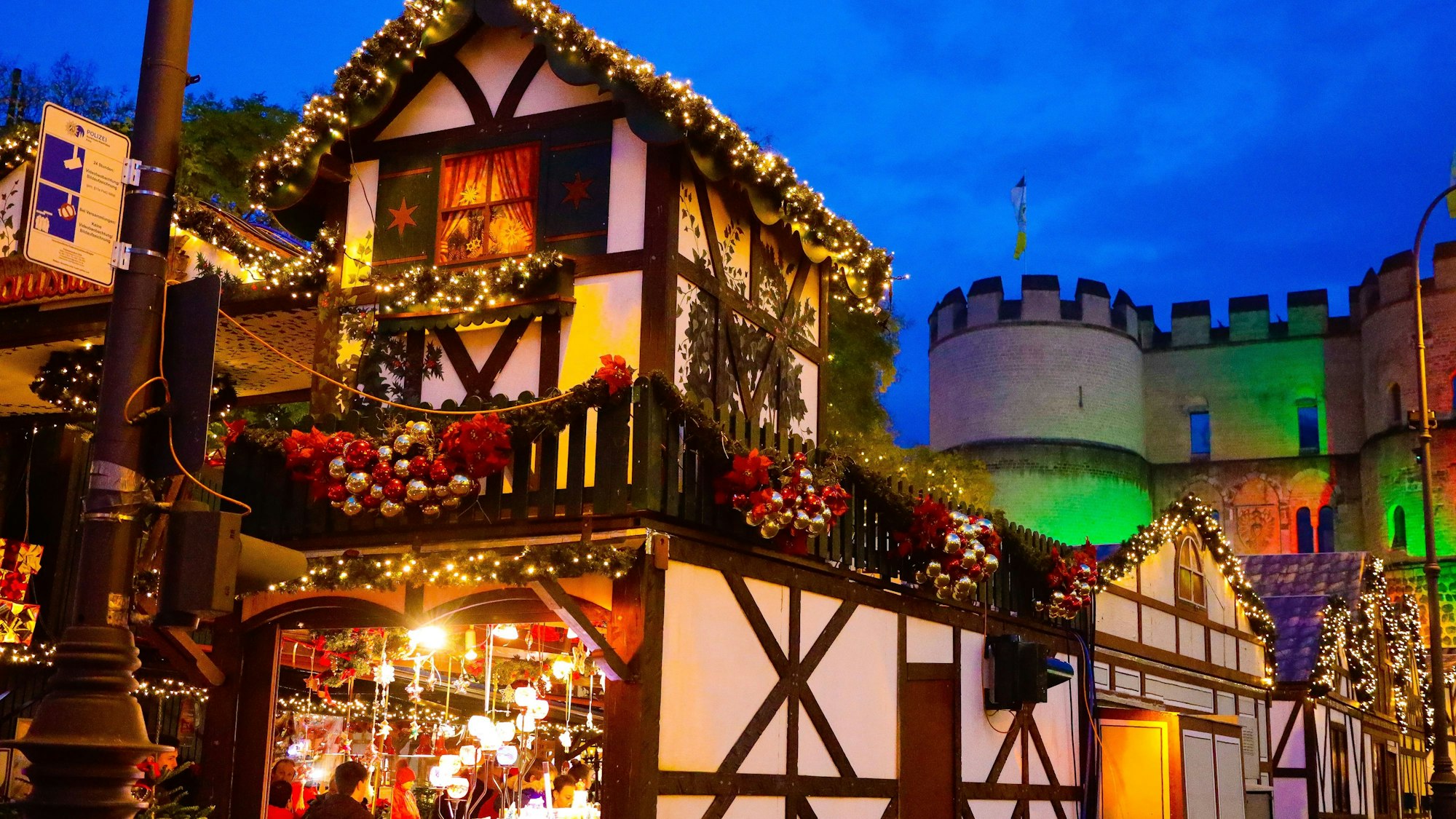 Nikolausdorf: Der Weihnachtsmarkt auf dem Rudolfplatz