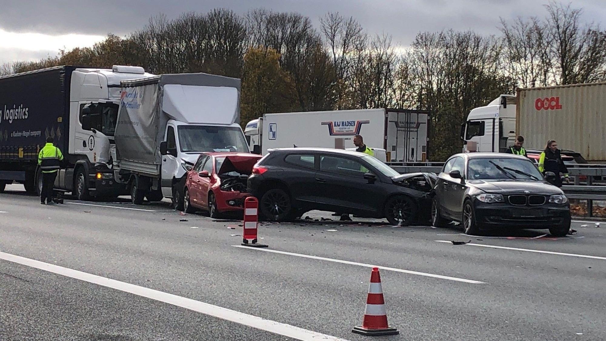 Unfall auf der A3 bei Leverkusen