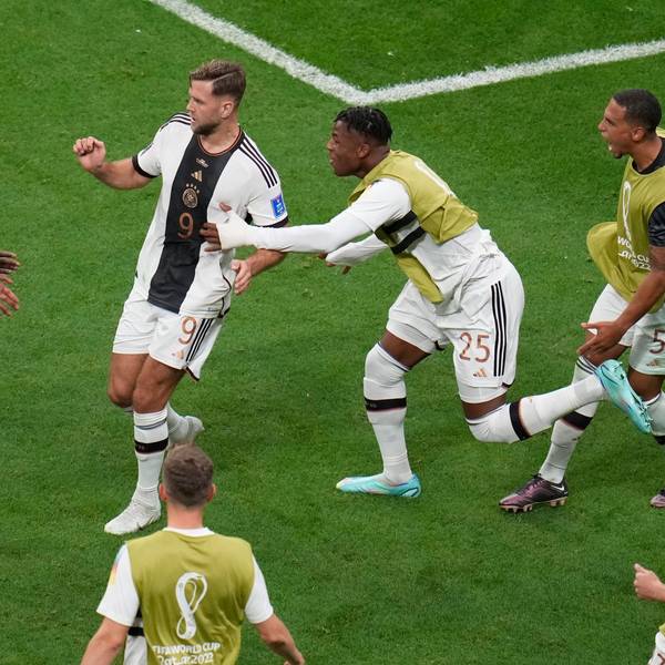 NIklas Füllkrug jubelt nach seinem Treffer zum 1:1