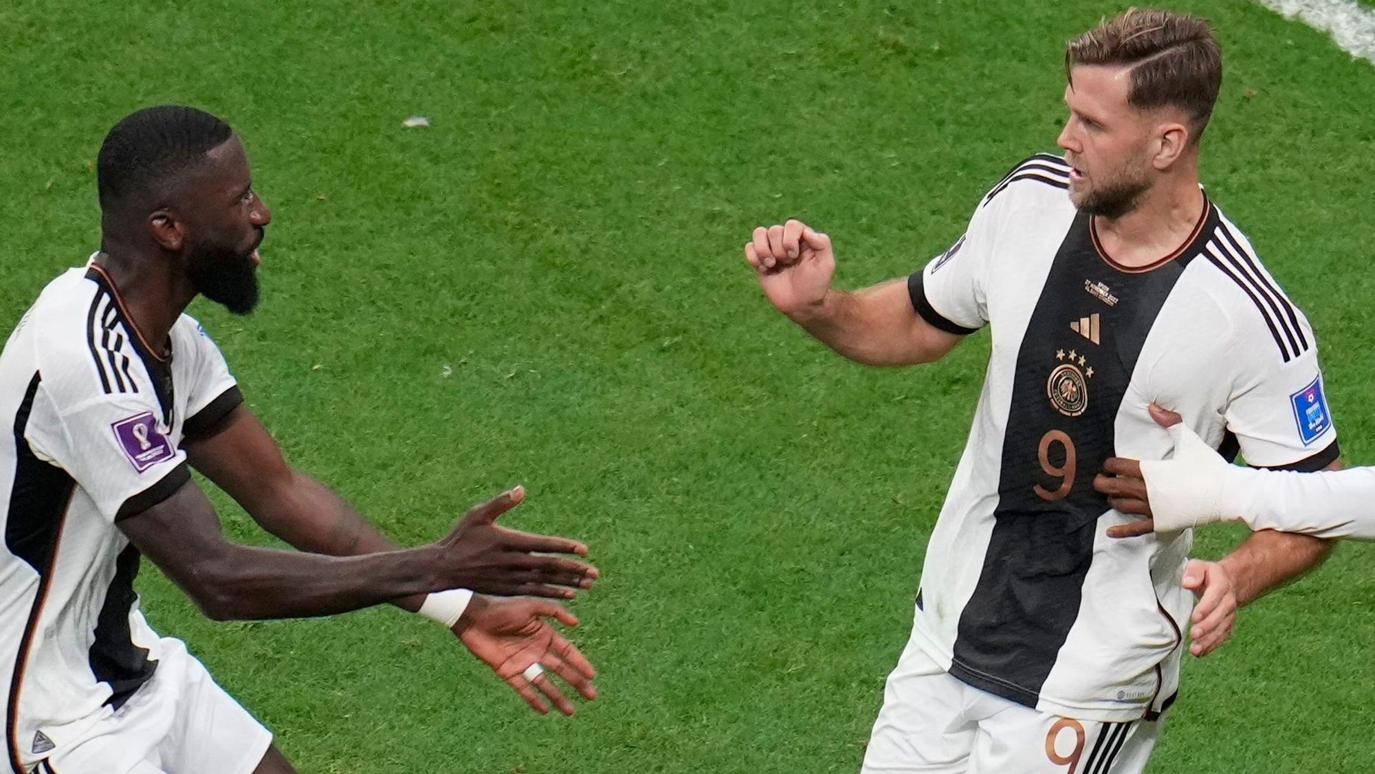 NIklas Füllkrug jubelt nach seinem Treffer zum 1:1