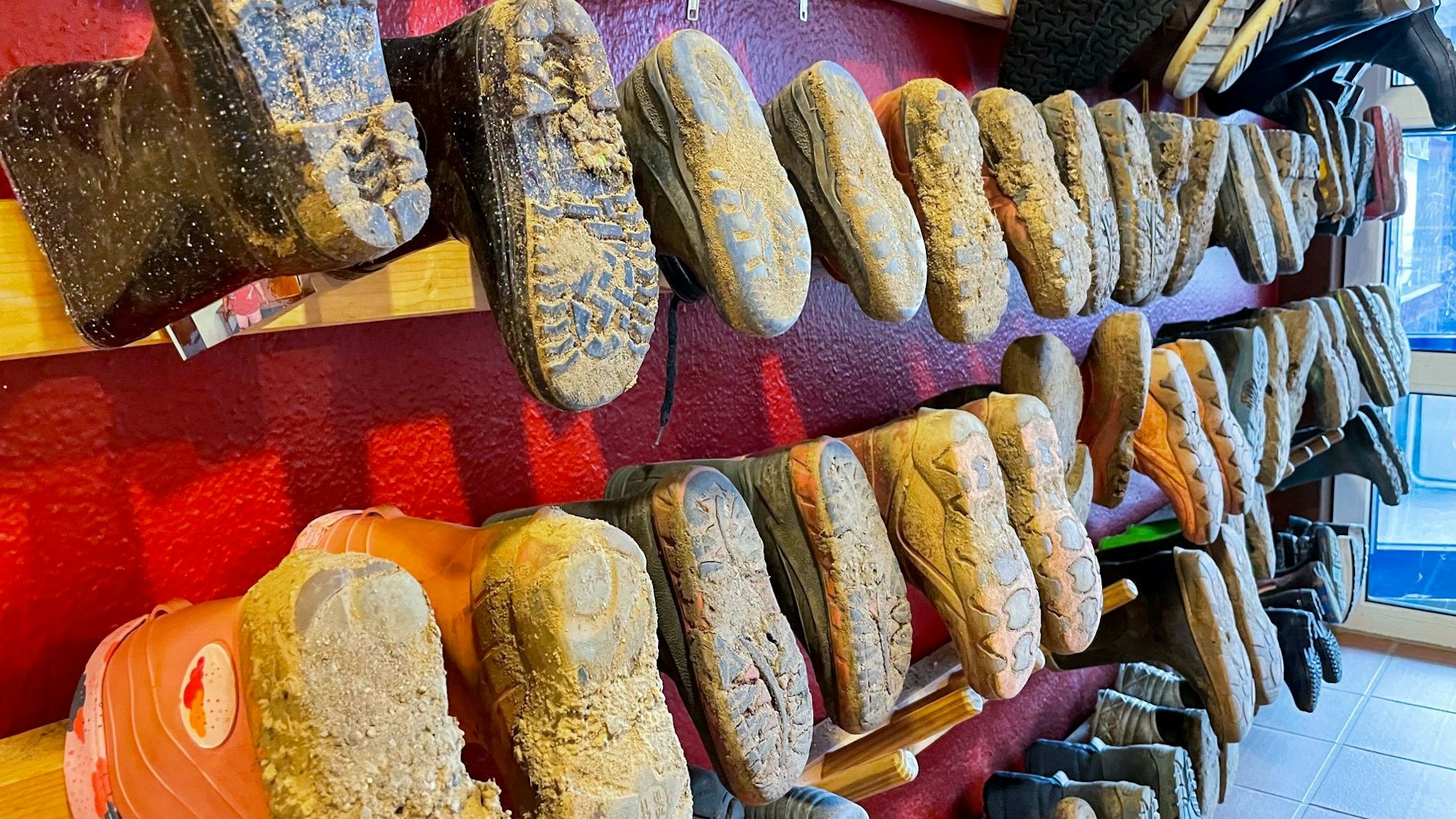 21.01.2022 Kindergarten Kreis Euskirchen Seit einer Woche werden in den 158 Kindergärten im Kreis Euskirchen Pooltests durchgeführt