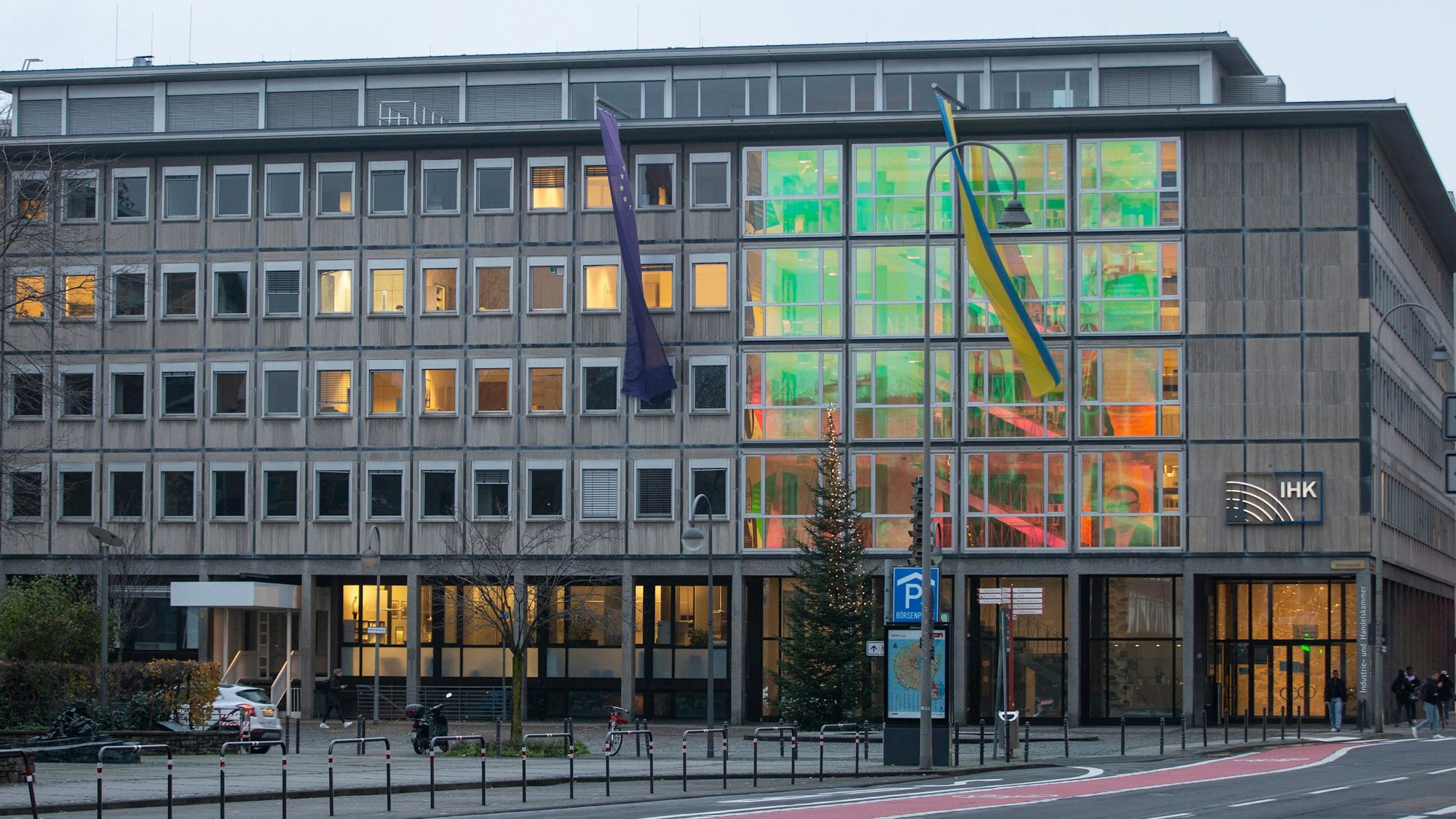 Das Gebäude der IHK Köln Unter Sachsenhausen