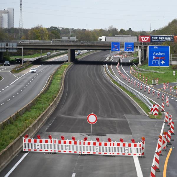 Am Sonntag soll die Autobahn 61 zwischen Erftstadt und Bergheim wieder komplett in Richtung Venlo befahrbar sein. Die monatelangen Bauarbeiten sind früher fertig als geplant.